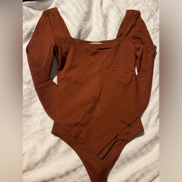 Babaton 2xs Contour Bodysuit Squareneck - Picture 1 of 2